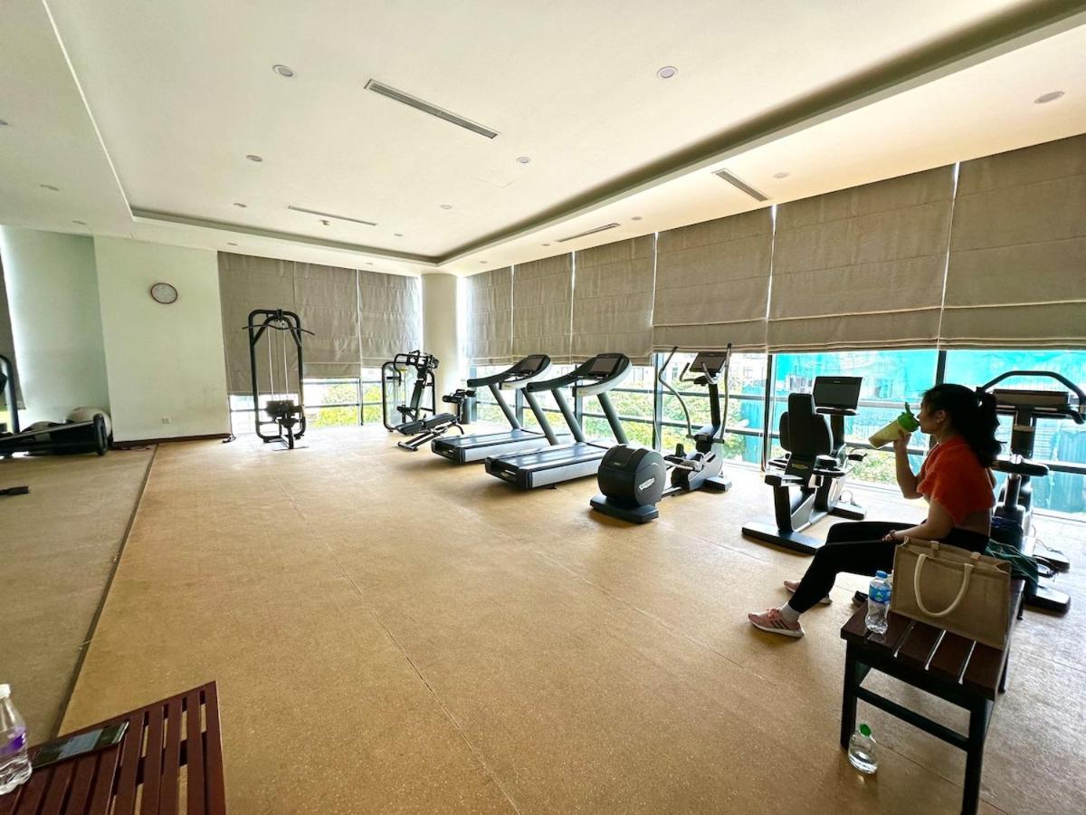 Floor, Quiet, Comfort In Centre, Quick To Airport *